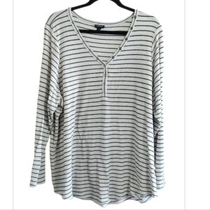 Torrid Black and White Striped Long Sleeve Top Size 4X